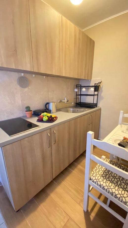 Apartment Geranium Ksamil