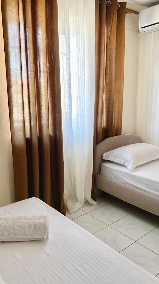 Apartment Geranium Ksamil